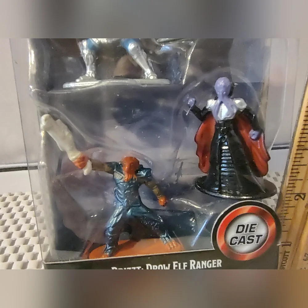 Dungeons and Dragons Die Cast Set of 4pc NWT Figures
